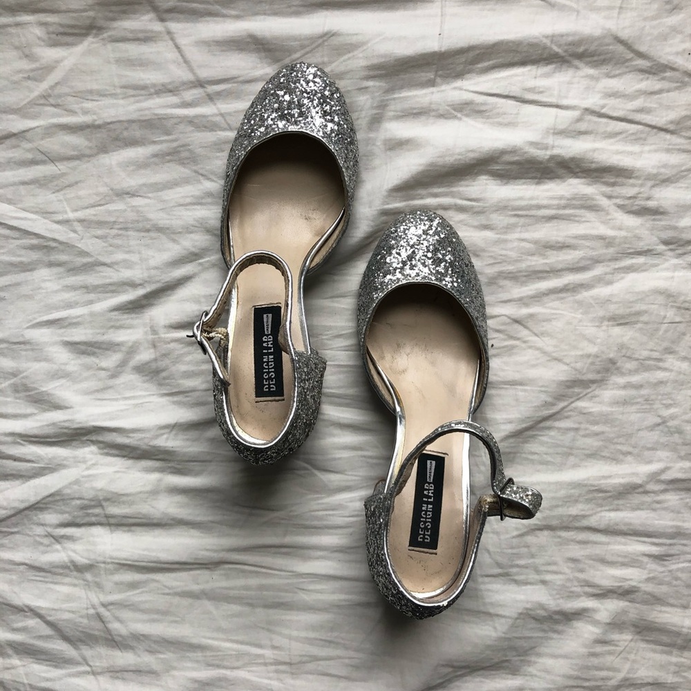 Design Lab Glitter Heels - Picture 2 of 5